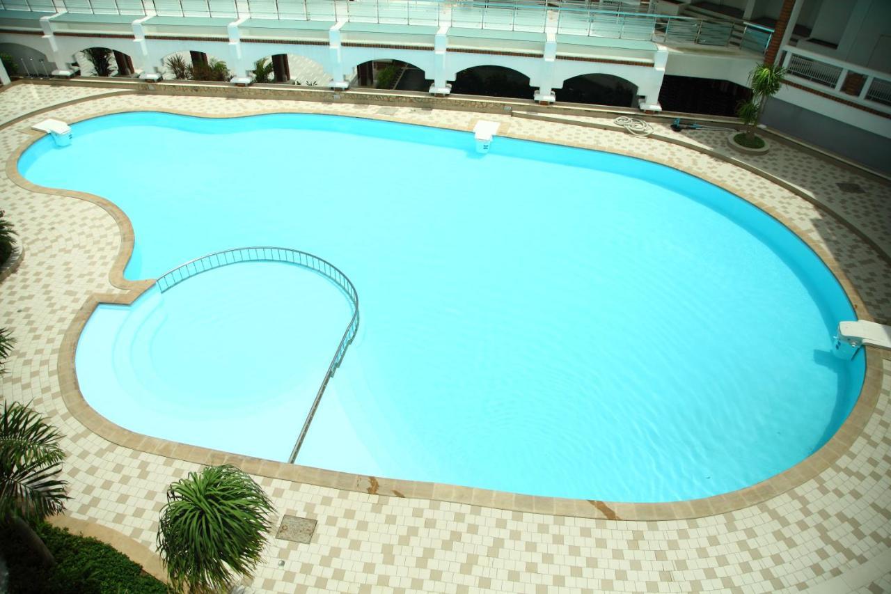 ואדודרה Prakruti Resort מראה חיצוני תמונה