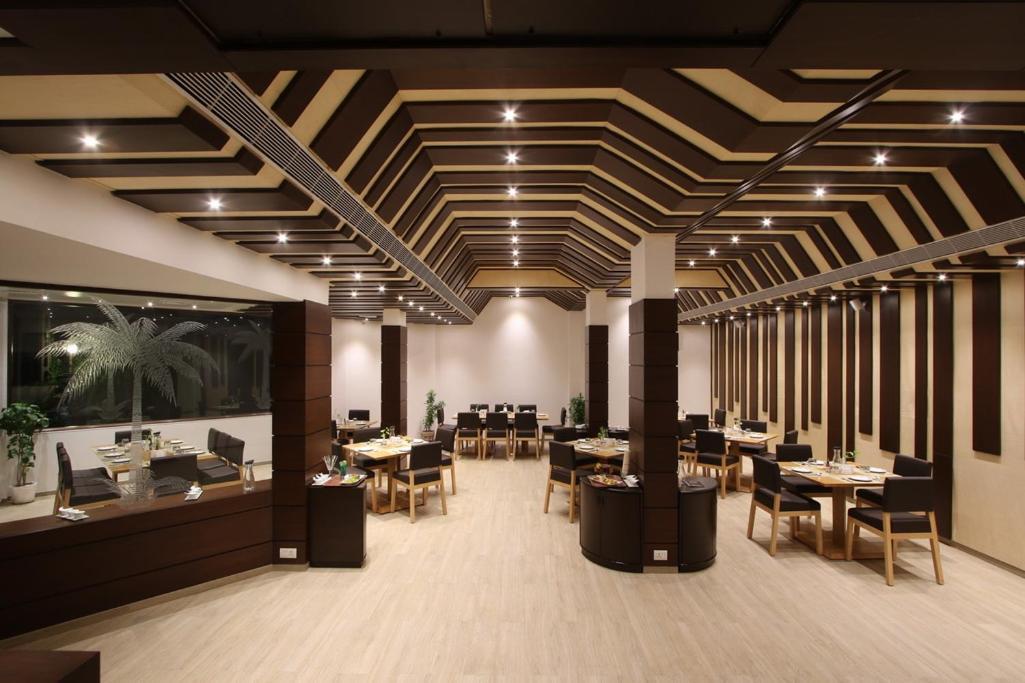 ואדודרה Prakruti Resort מראה חיצוני תמונה